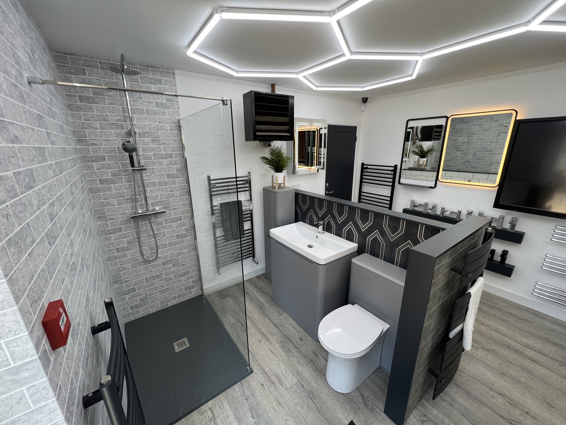 A walk-in shower, specified in full